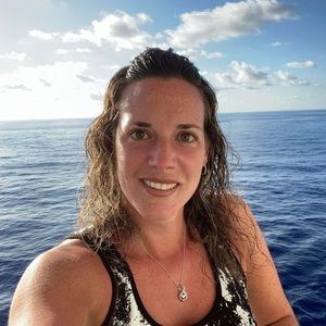 Meet your Posher, Tania